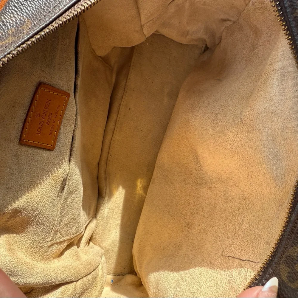 Louis Vuitton Dark Brown Monogram Satchel - Picture 4 of 13